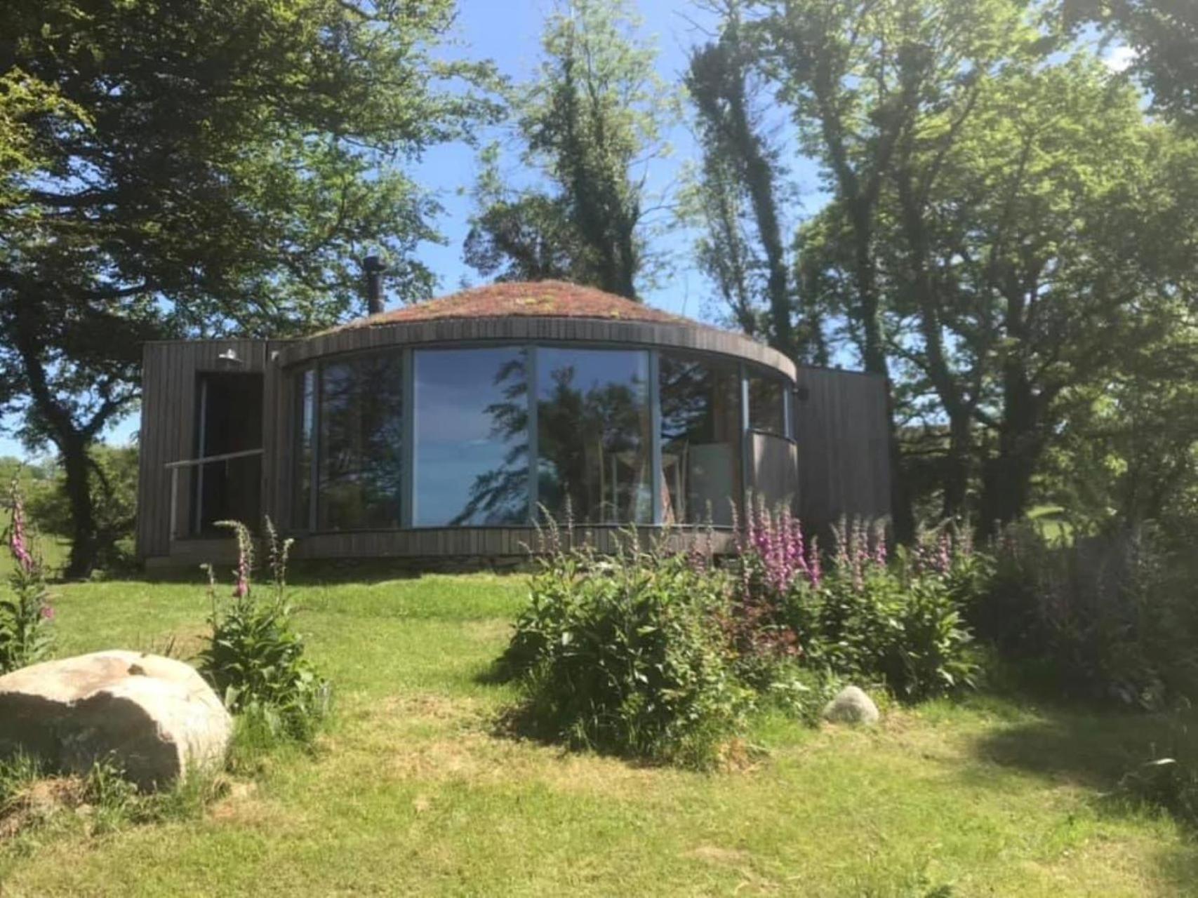 The Roundhouse Apartment Нютън Стюарт Екстериор снимка
