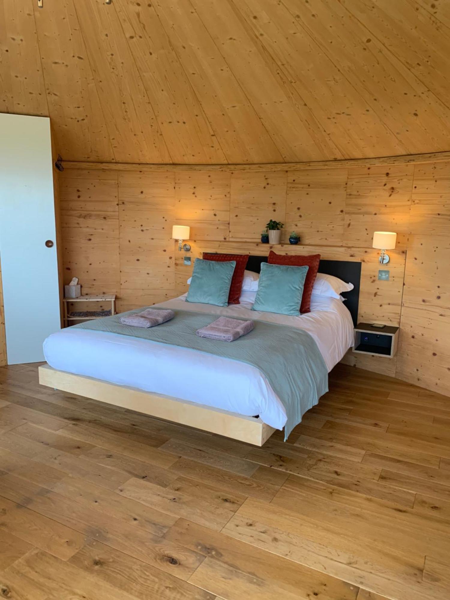 The Roundhouse Apartment Нютън Стюарт Екстериор снимка